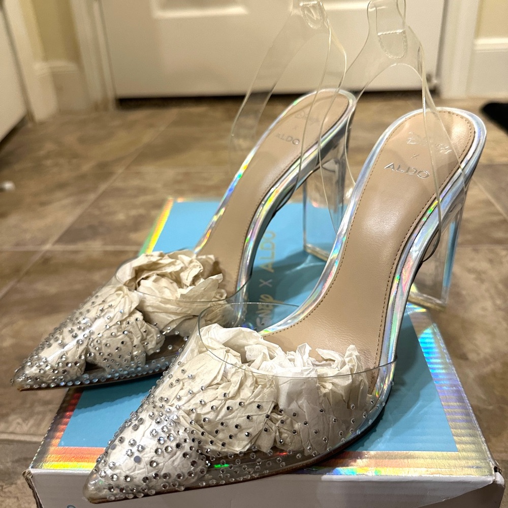Disney x Aldo Cinderella Clear Glass Heels - Size 10